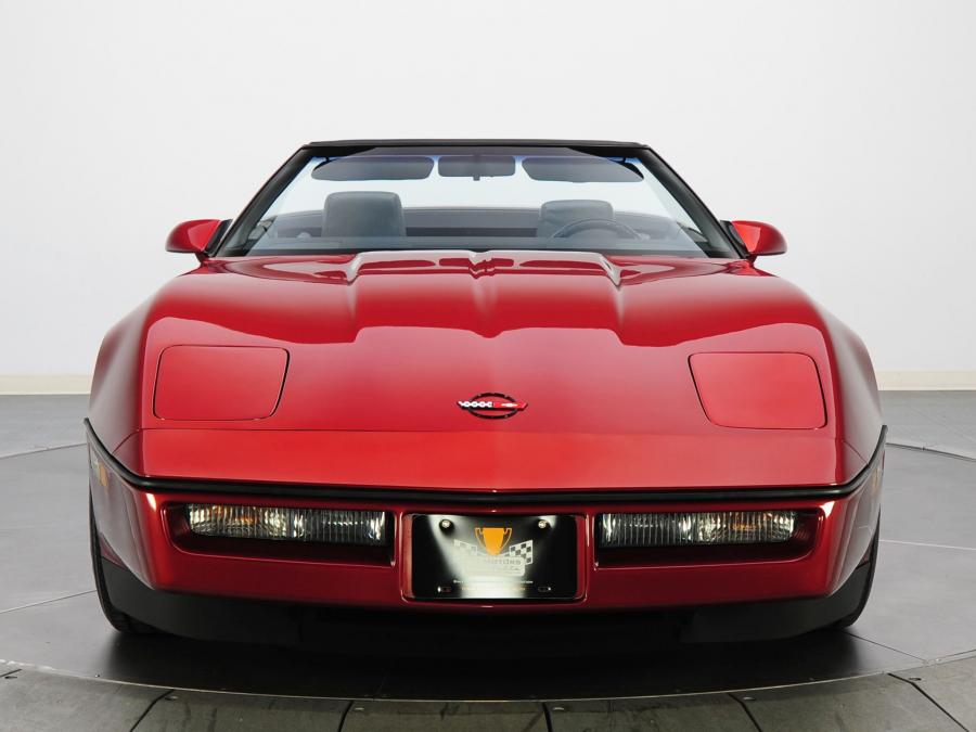 Chevrolet Corvette Convertible 1986 года  (фото 21 из 23)